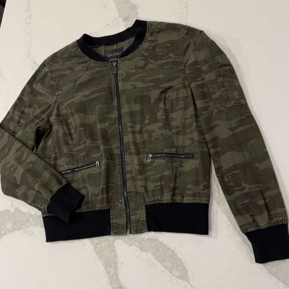 Sanctuary Military Style Camo Bomber Full Zip Jacket Women’s Medium Army Green - Picture 2 of 8